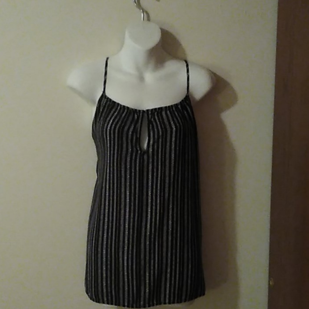 Old Navy top